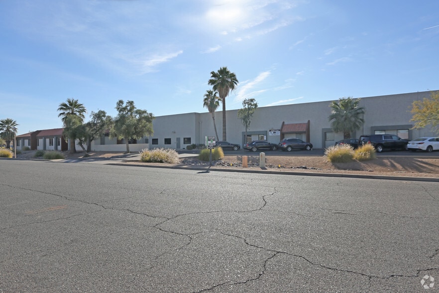 3525-3539 E Corona Ave, Phoenix, AZ for lease - Building Photo - Image 3 of 4