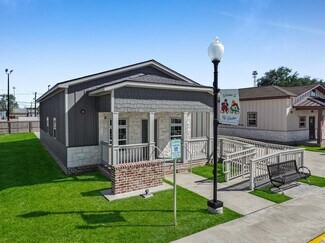 Plus de détails pour 1125 Atlanta Ave, Nederland, TX - Bureau à vendre
