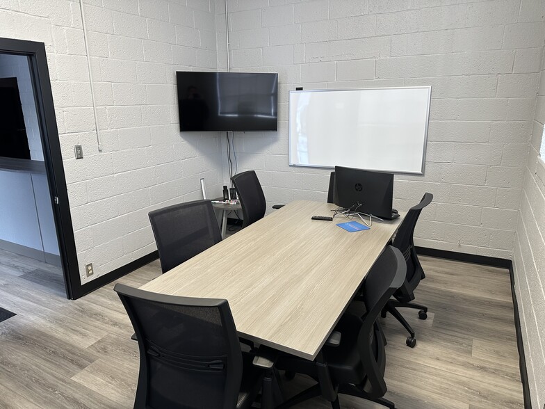 815 Wildt St, Ann Arbor, MI for lease - Building Photo - Image 2 of 6