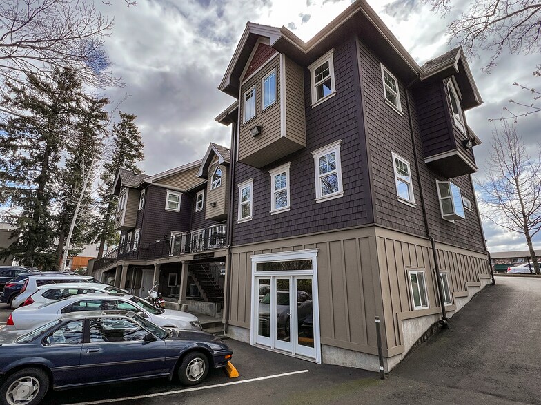 12985 NW Cornell Rd, Portland, OR à louer - Photo du bâtiment - Image 2 de 13