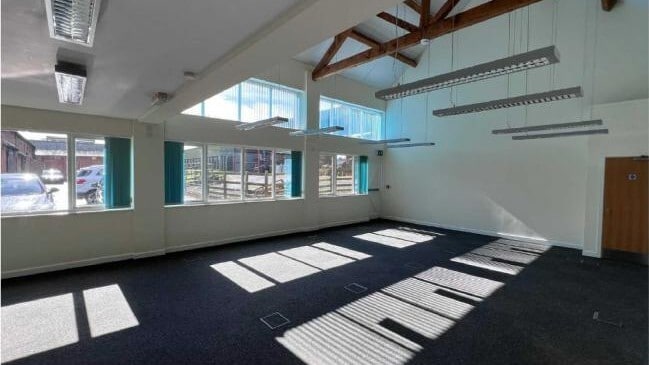 100 Wellingborough Rd, Ecton à louer Photo intérieure- Image 1 de 1