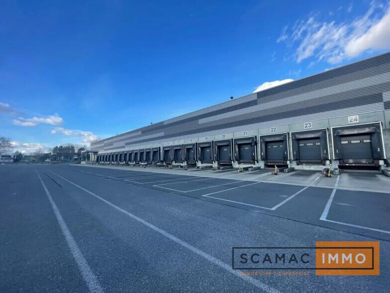 Industrial in Bonneuil-sur-Marne for lease - Building Photo - Image 2 of 8