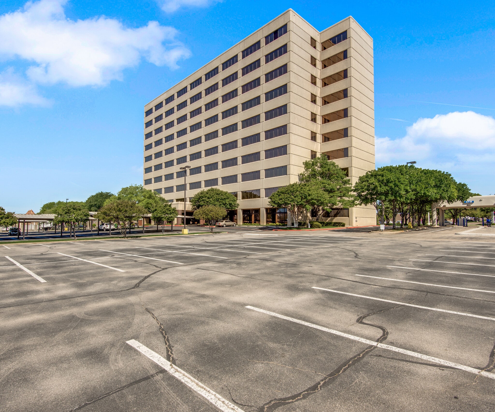 4100 spring valley Rd, Dallas, TX for lease Primary Photo- Image 1 of 6