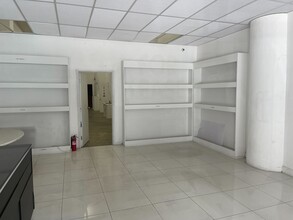 719 S Los Angeles St, Los Angeles, CA for lease Interior Photo- Image 1 of 9