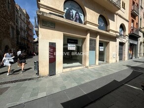 Retail in Granollers, Barcelona for lease Interior Photo- Image 1 of 3