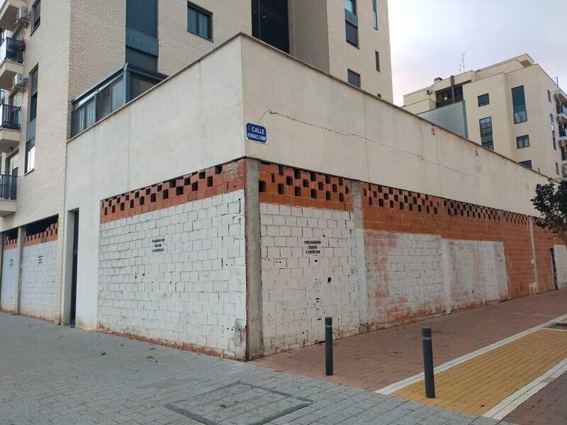 Calle Oscar Wilde, Albacete, Albacete for sale Building Photo- Image 1 of 19
