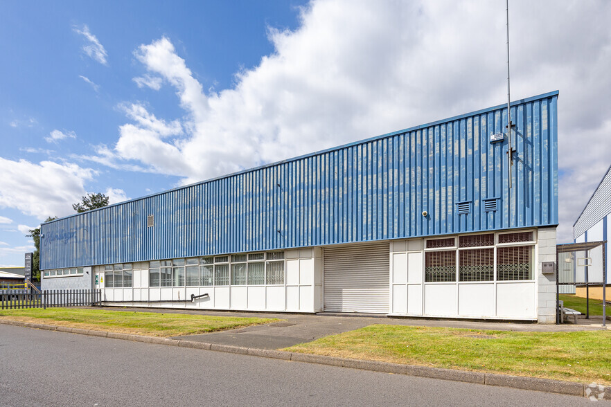 Bergen Way, Hull for sale - Building Photo - Image 1 of 8