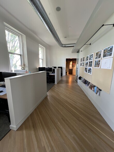 275 College St, Groveport, OH à vendre - Photo intérieure - Image 2 de 4