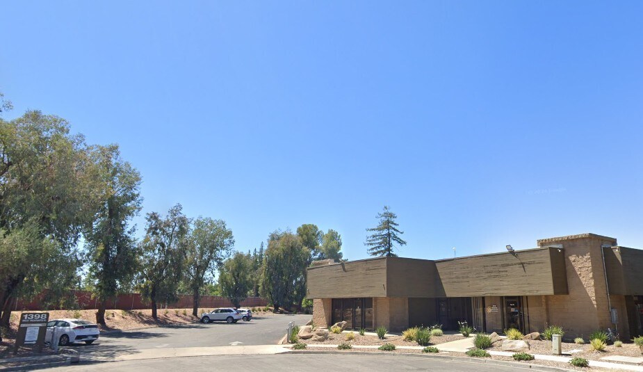 1398 W Indianapolis Ave, Fresno, CA for lease - Building Photo - Image 2 of 3