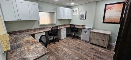 162 W Robertson St, Brandon, FL for lease Interior Photo- Image 1 of 9