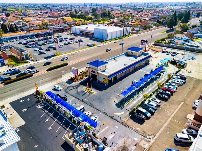 14571 Brookhurst St, Westminster, CA à vendre - Photo du bâtiment - Image 2 de 21