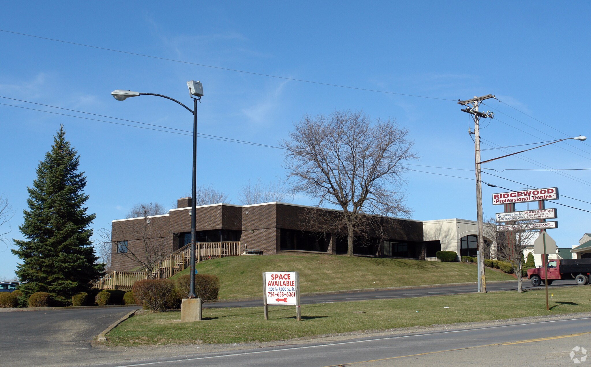 1750 New Butler Rd, New Castle, PA à vendre Photo du bâtiment- Image 1 de 31