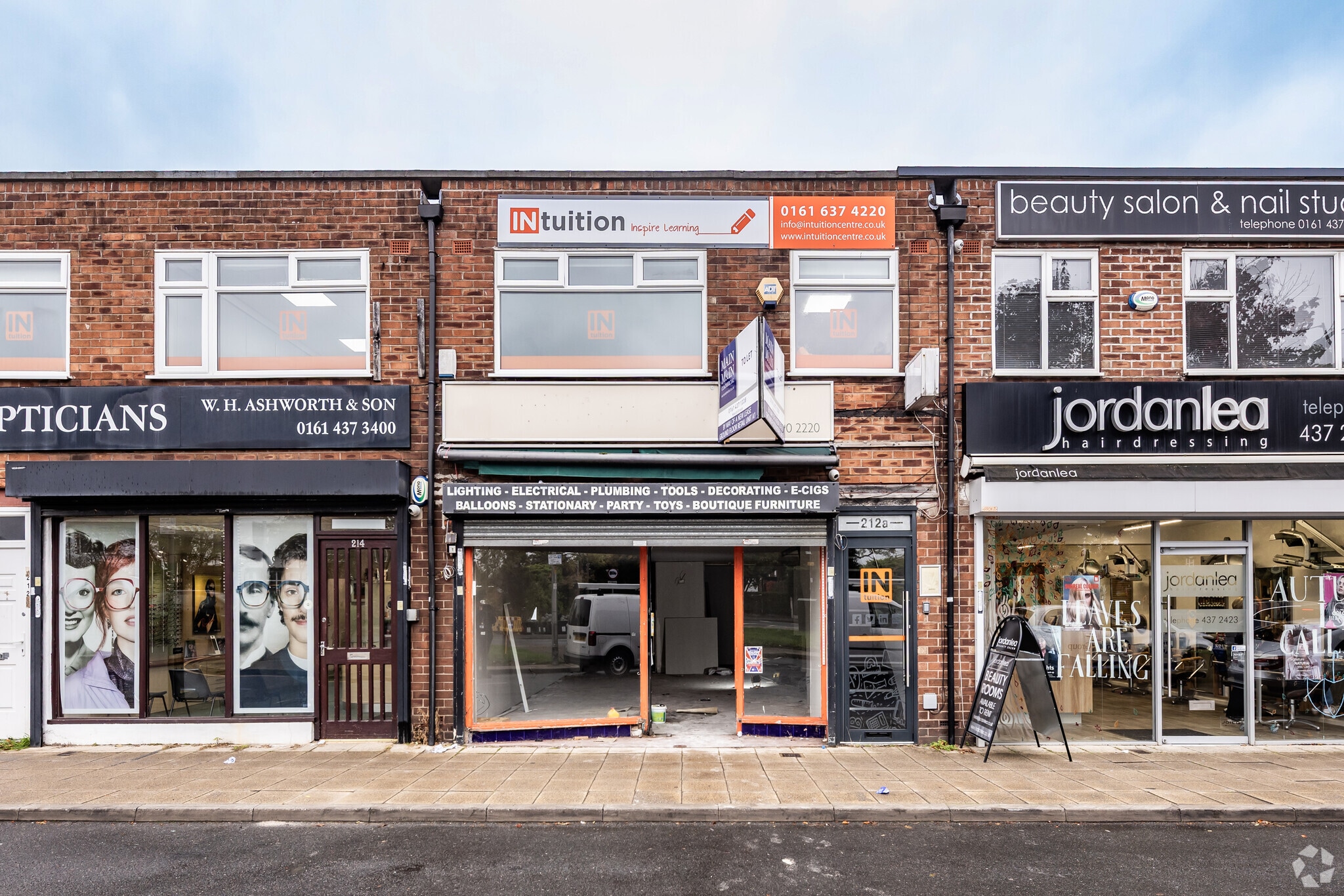 212-212A Finney Ln, Cheadle for lease Primary Photo- Image 1 of 3