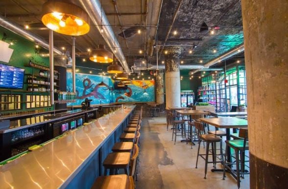 990 Spring Garden St, Philadelphia, PA for lease - Interior Photo - Image 2 of 25