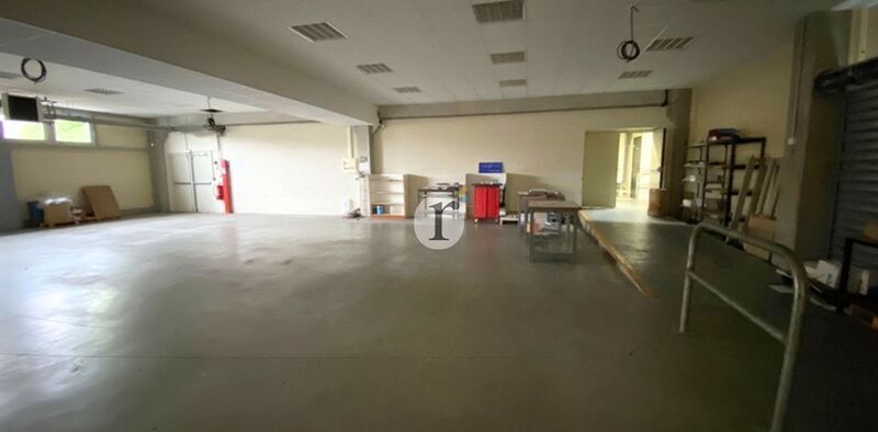Flex in Lille for lease Interior Photo- Image 1 of 6