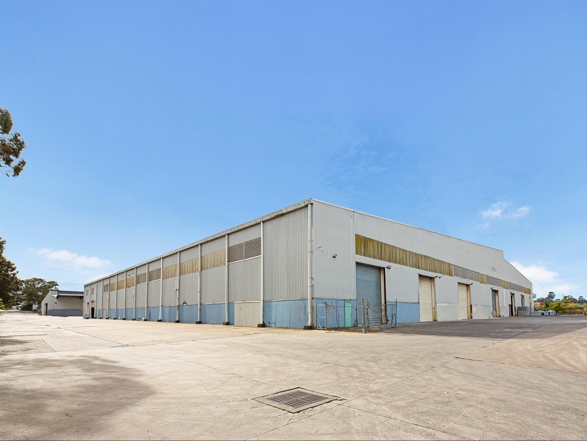 106 Woodpark Rd, Smithfield for lease Primary Photo- Image 1 of 4