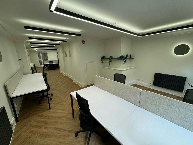 45 Britton St, London for lease - Interior Photo - Image 3 of 10