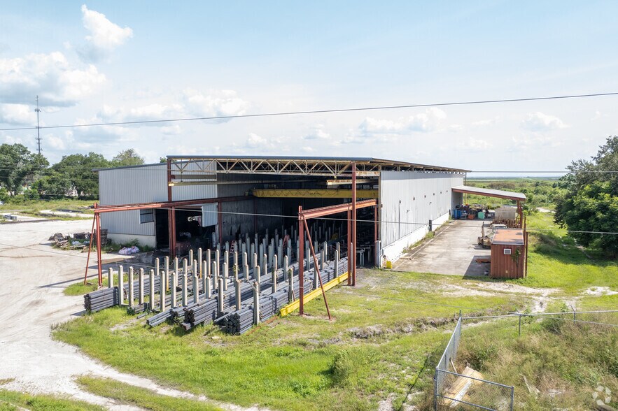 5960 W Jones Ave, Zellwood, FL à louer - Photo du bâtiment - Image 3 de 11