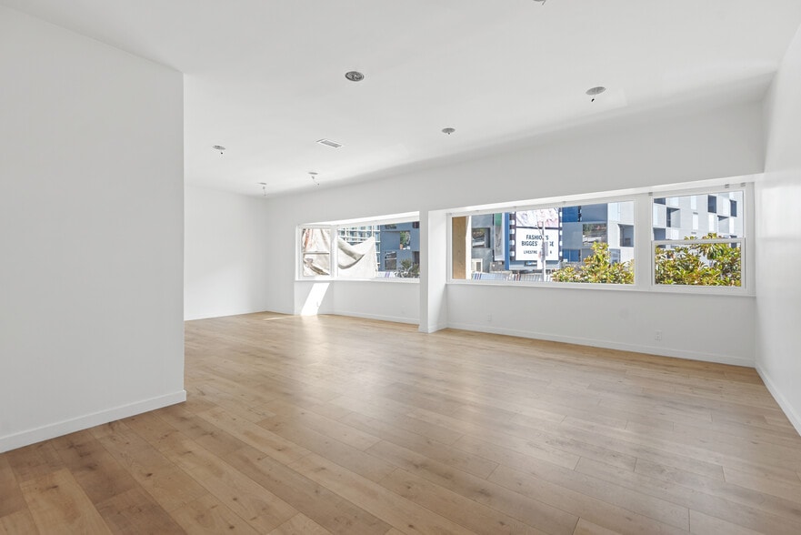 8519-8527 W Sunset Blvd, West Hollywood, CA à louer - Photo intérieure - Image 3 de 10