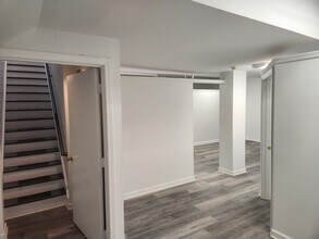 185 Broad St, Milford, CT à louer Photo intérieure- Image 2 de 7