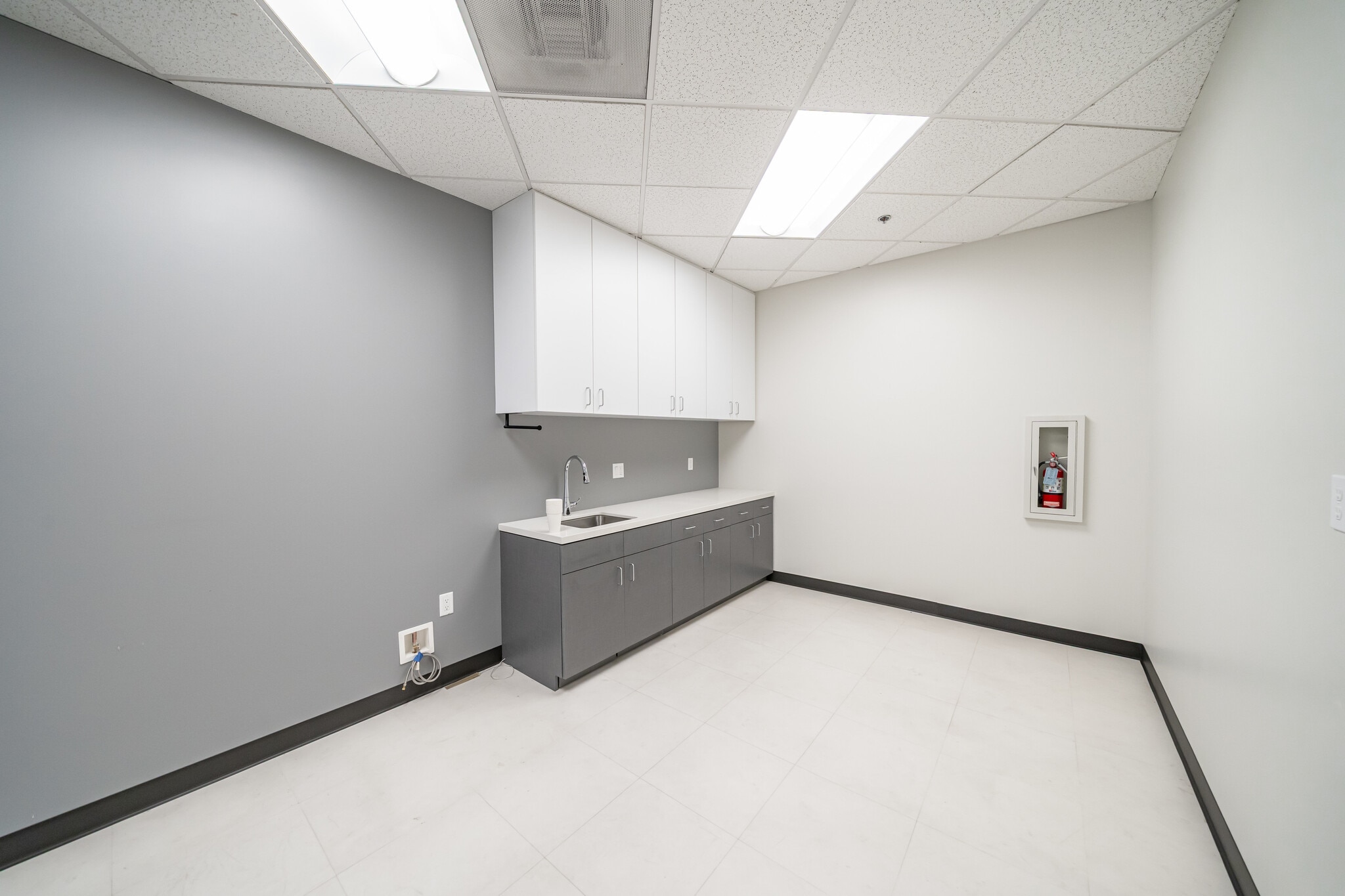 27442 Portola Pky, Foothill Ranch, CA for lease Interior Photo- Image 1 of 9