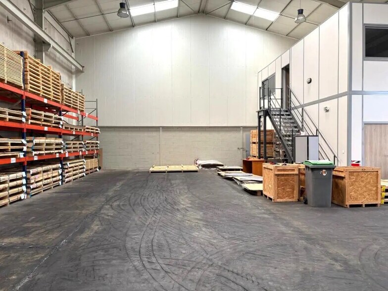 Flex dans Toulouse à louer - Photo du bâtiment - Image 2 de 7