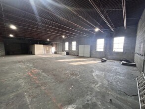 1408 Gordon Ave, Richmond, VA for lease Interior Photo- Image 2 of 9