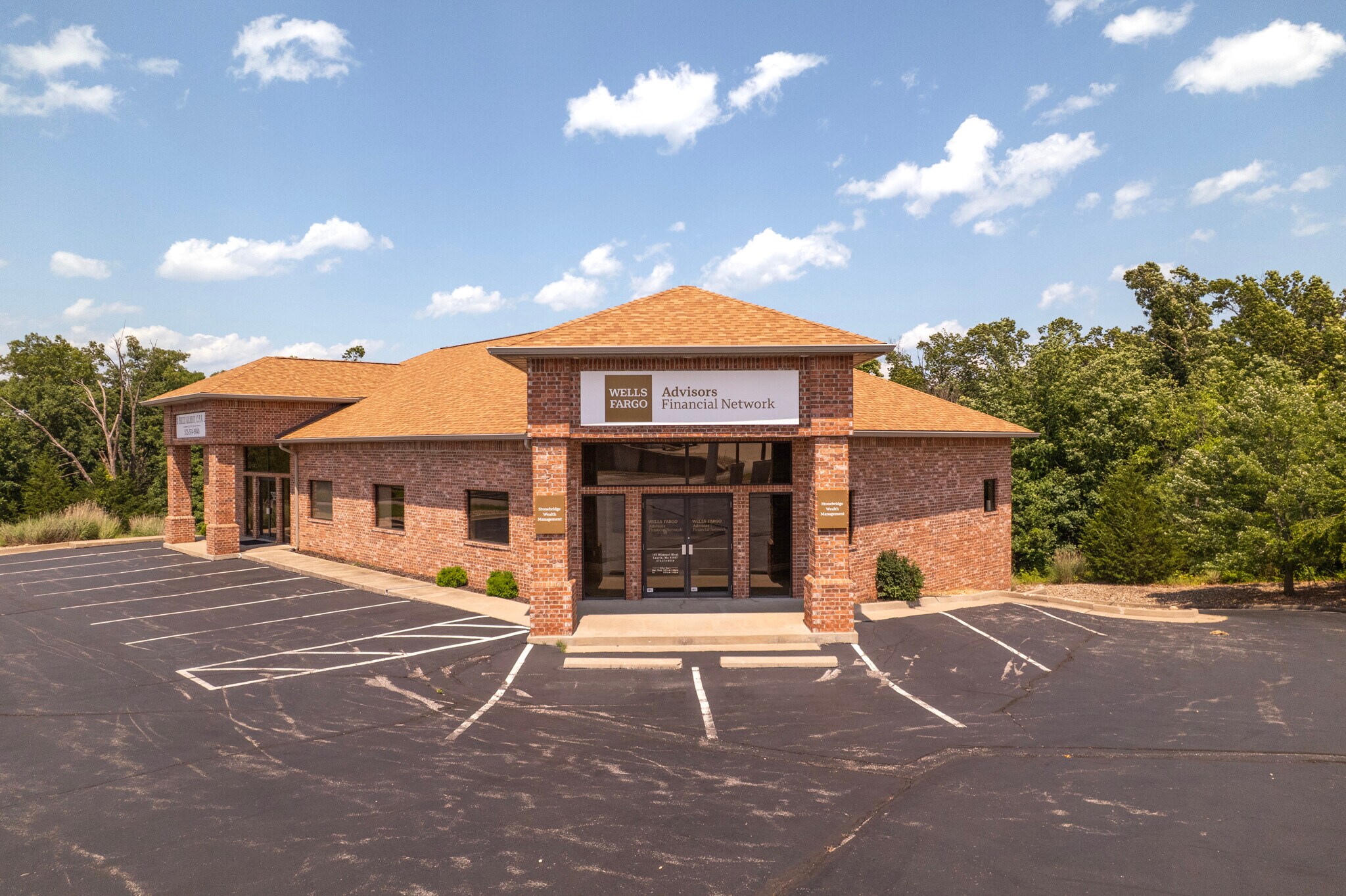 162 Missouri Blvd, Gravois Mills, MO for sale Primary Photo- Image 1 of 10