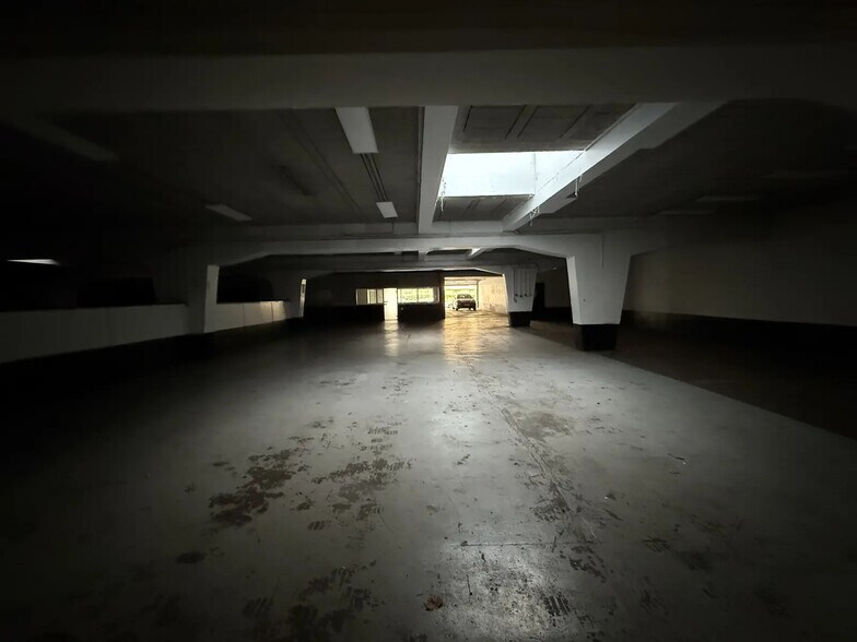 Immeuble residentiel dans Marseille à vendre - Photo du bâtiment - Image 2 de 5