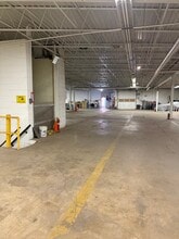 901 9th St, Rockford, IL for lease Interior Photo- Image 2 of 3