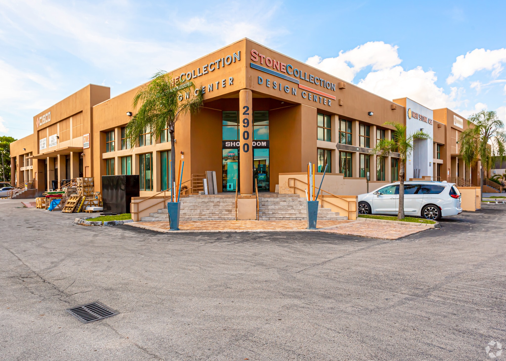 2900-2920 NW 79th Ave, Miami, FL for lease Primary Photo- Image 1 of 4