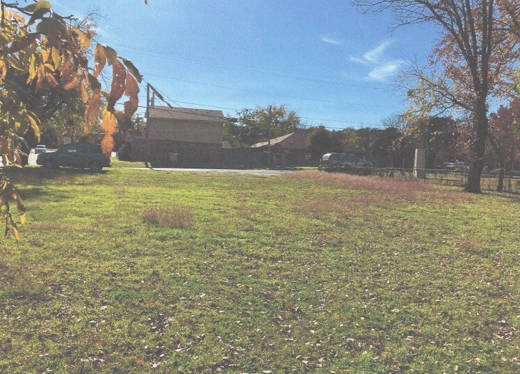 1201 Thannisch Dr, Arlington, TX à vendre - Photo du bâtiment - Image 1 de 1