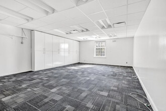 450 Monroe Tpke, Monroe, CT for lease Interior Photo- Image 2 of 10