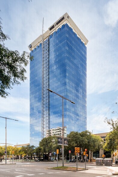 Carrer de Tarragona, 141, Barcelona, Barcelona for lease - Building Photo - Image 2 of 5