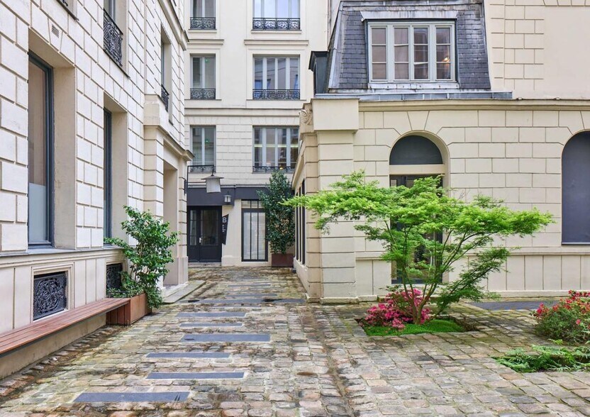 11 Rue Saint-Florentin, Paris à louer - Photo du bâtiment - Image 2 de 3