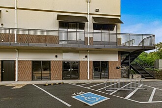 1880 N Eastman Rd, Kingsport, TN for lease Building Photo- Image 2 of 4