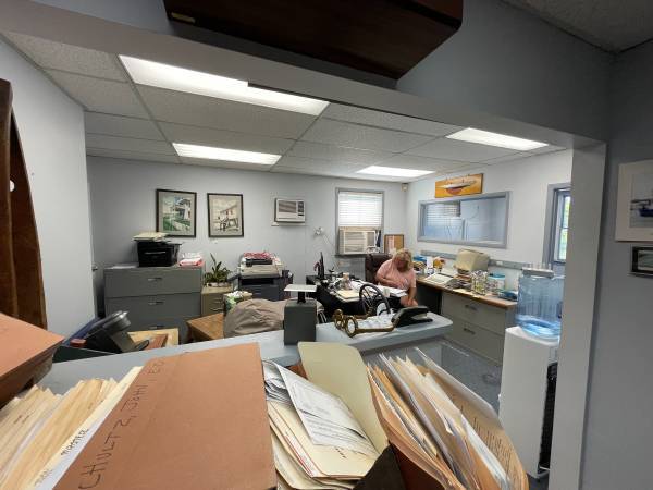 2504 Grand Ave, Baldwin, NY à louer - Photo intérieure - Image 2 de 46