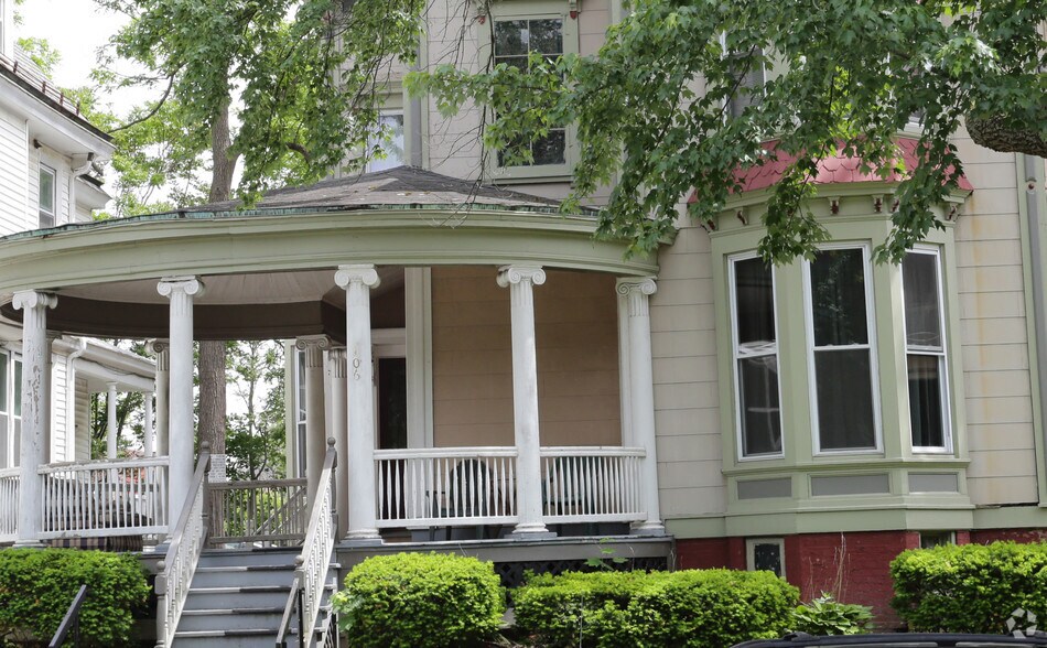 106 S Lake Ave, Albany, NY for sale - Building Photo - Image 2 of 5