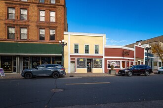 515 Main St, La Crosse, WI for lease Building Photo- Image 2 of 10