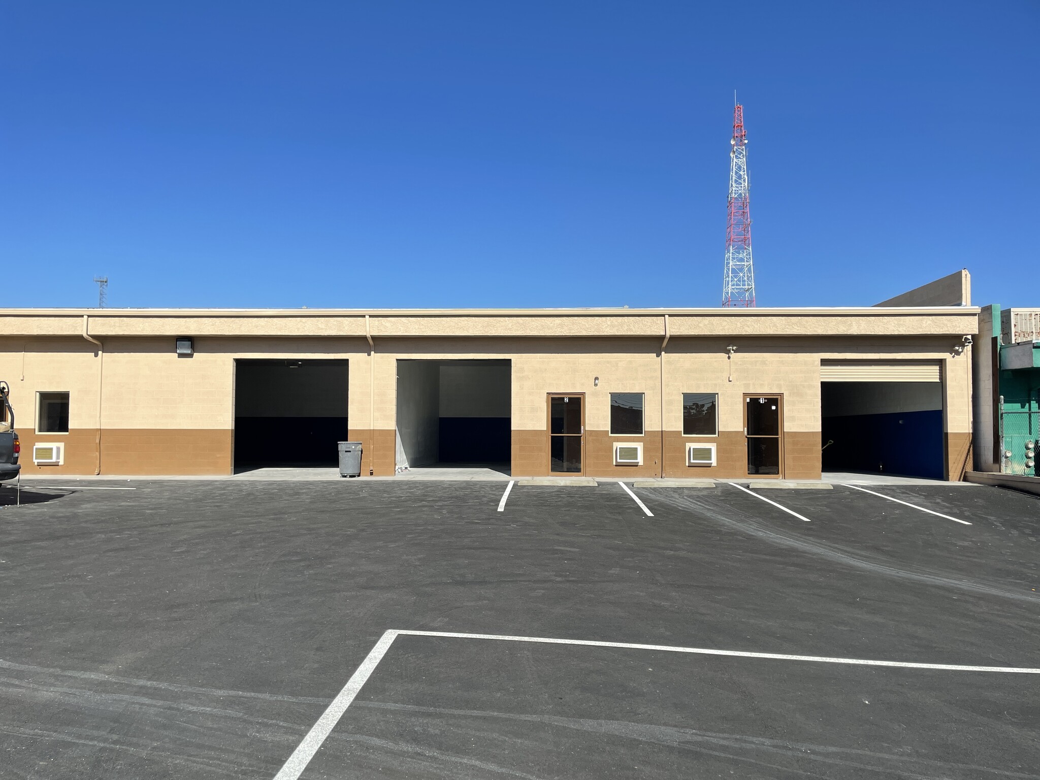 3894 Spring Mountain Rd, Las Vegas, NV for lease Building Photo- Image 1 of 10