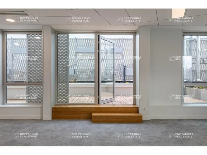Office in Cachan for lease - Building Photo - Image 3 of 15