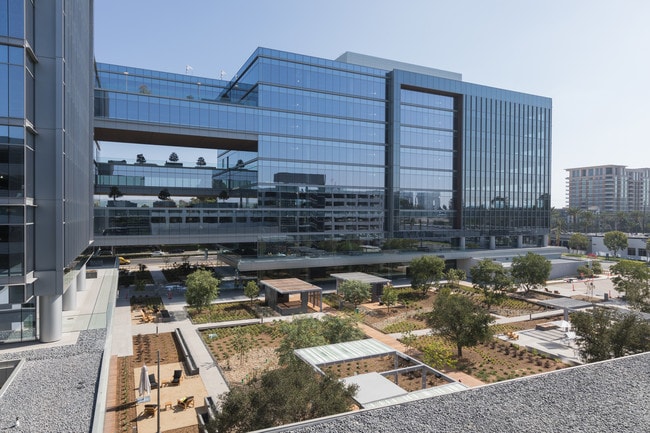 More details for 18565-18575 Jamboree Rd, Irvine, CA - Office for Lease