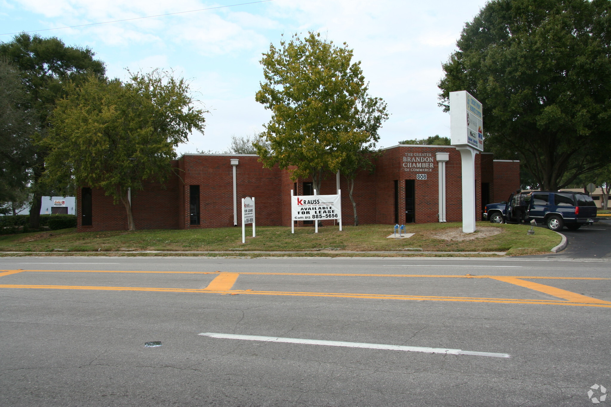 808 Oakfield Dr, Brandon, FL for sale Building Photo- Image 1 of 1