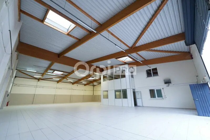 Office in Décines-Charpieu for lease - Interior Photo - Image 3 of 23