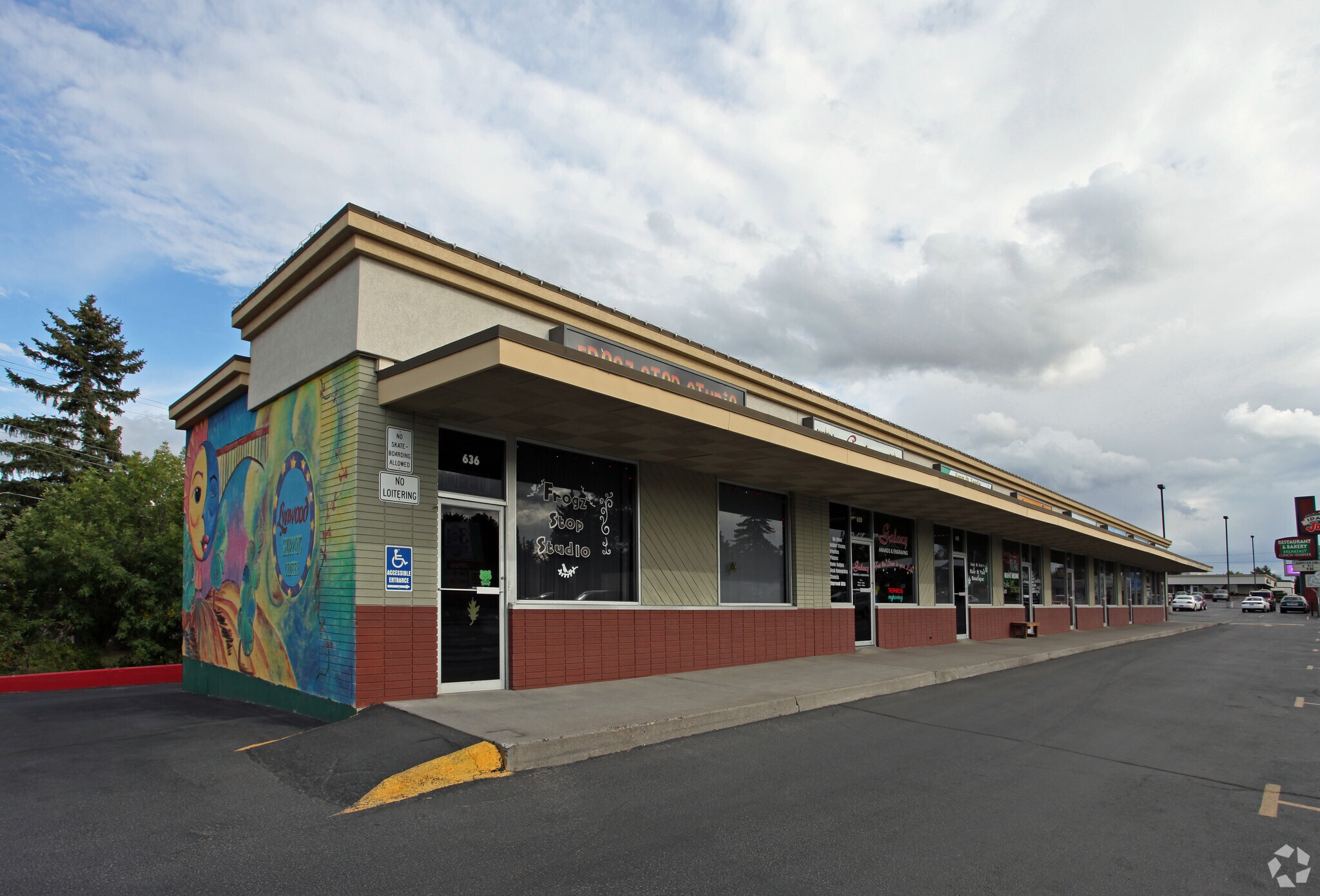 610-636 Blue Lakes Blvd N, Twin Falls, ID à louer Photo principale- Image 1 de 4