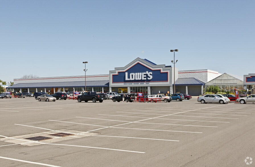 1369 Division St, Adrian, MI à vendre - Photo principale - Image 2 de 8