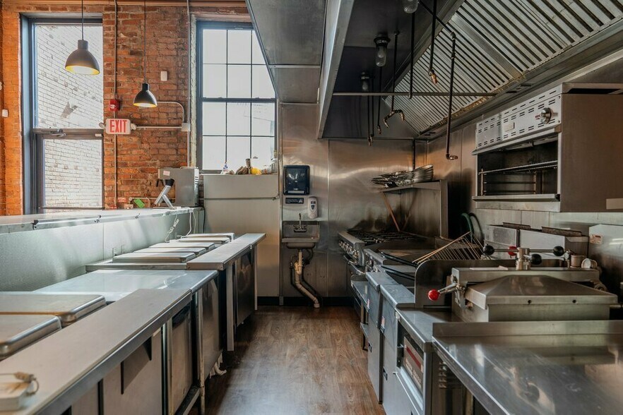 204-206 E Lincoln Hwy, Coatesville, PA à vendre - Photo du bâtiment - Image 3 de 10