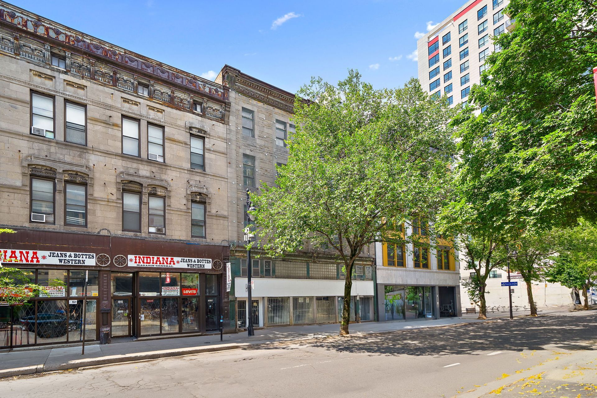 1416-1420 Boul Saint-Laurent, Montréal, QC for sale Building Photo- Image 1 of 6