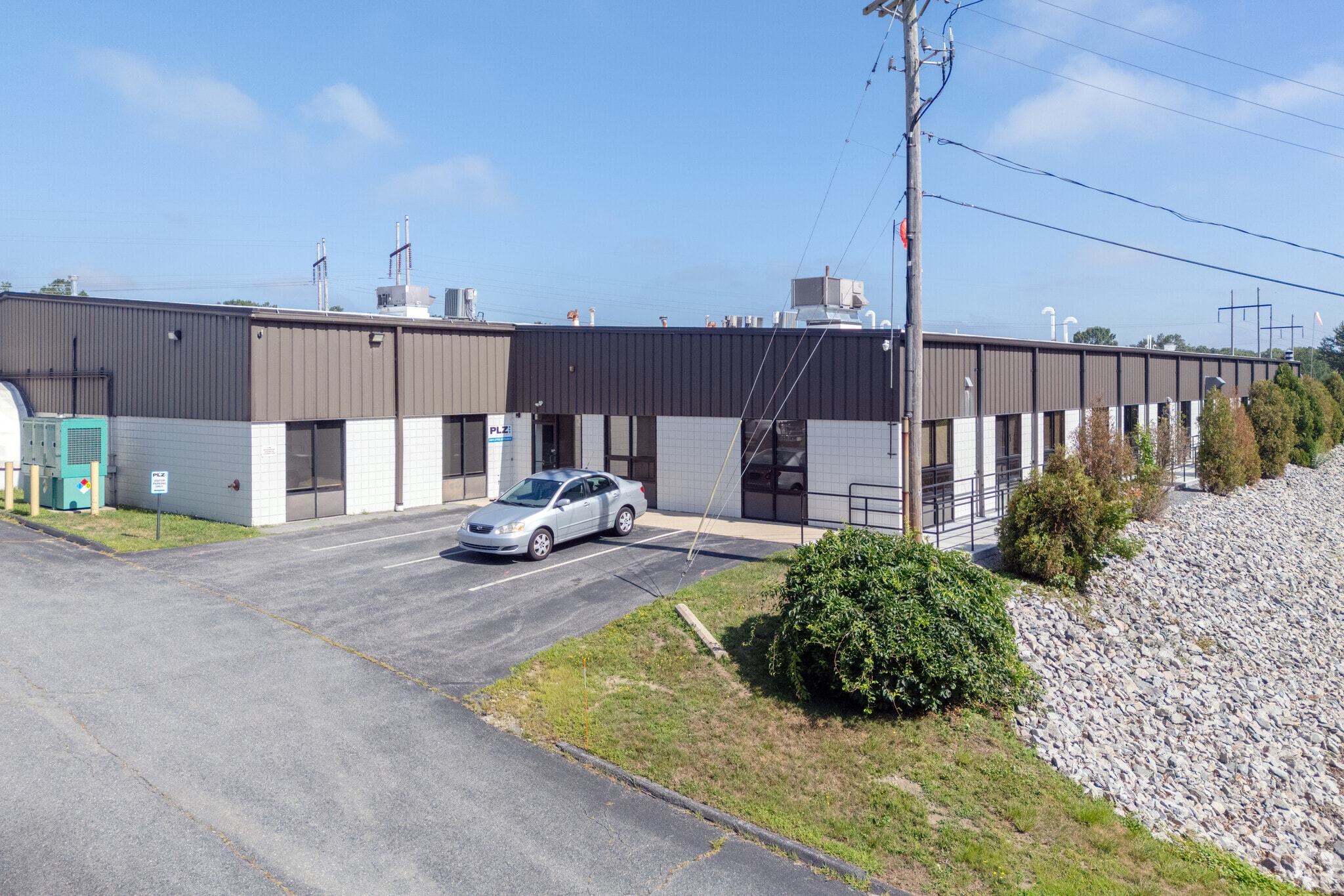 200 Riggenbach Rd, Fall River, MA for lease Primary Photo- Image 1 of 11