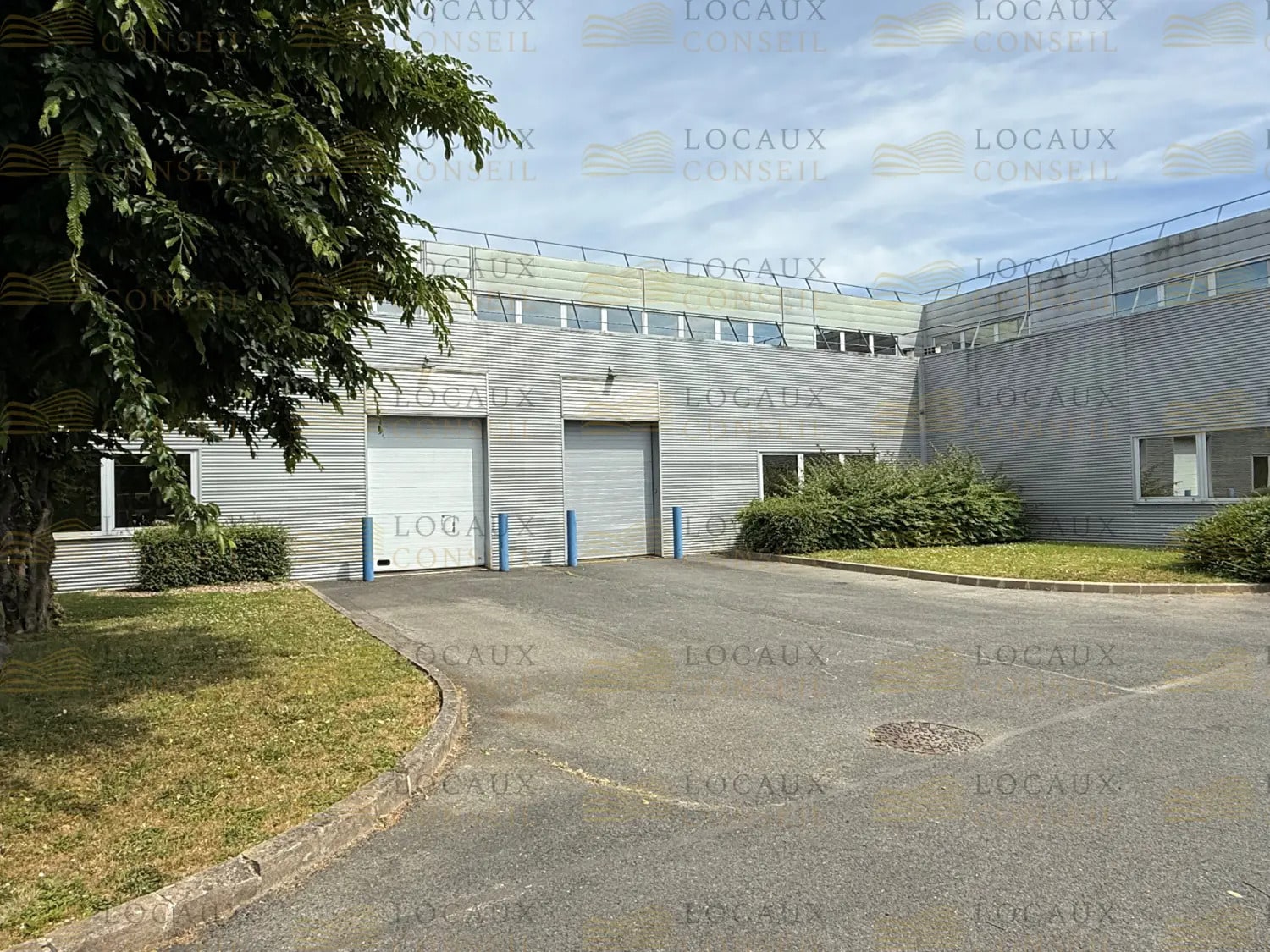 Flex in Mitry-Mory for lease Building Photo- Image 1 of 9
